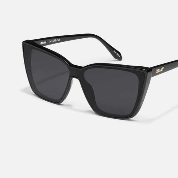Quay Australia Accessories - Quay Confidential polarized Black New!